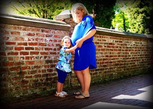 cute and matching outfits for mother and daughter (9)