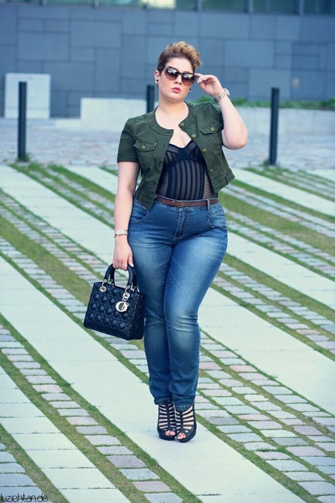 10 Best Ways to Dress if you are Short and Chubby
