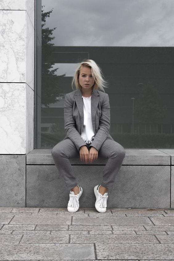 Womens’ Suits With Sneakers – 27 Ways To Style Suits With Sneakers