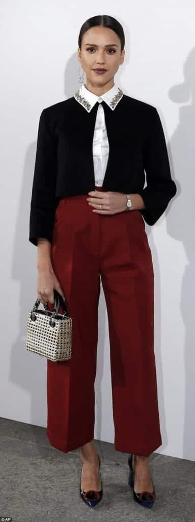 Outfits To Wear With Red Pants-20 Tips How To Wear Red Pants