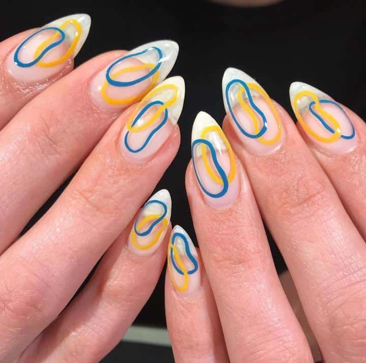 Elevate Your Beauty Game With These Chic Abstract Nail Art Designs (5)