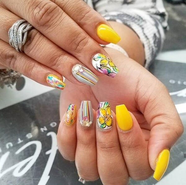 60 Cool Abstract Nail Art Ideas To Try This Year