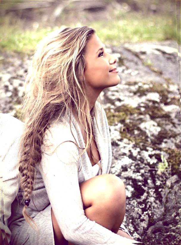 27 Cute Hippie Hairstyles For Girls for Perfect Look