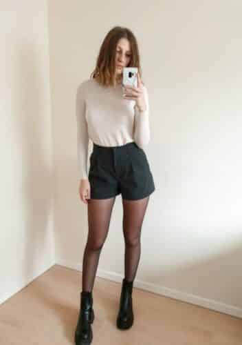 How to Wear Shorts in Winter - 20 winter Outfit with Shorts