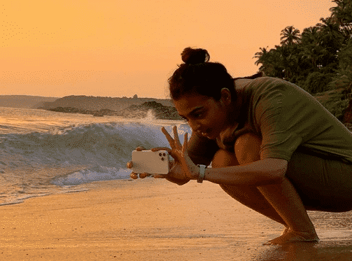 40 Bollywood Celebrity Beach Outfits That You'll Love