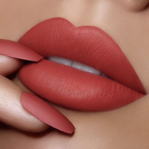 20 Best Lipstick Shades for Girls with Dark Skin Tone
