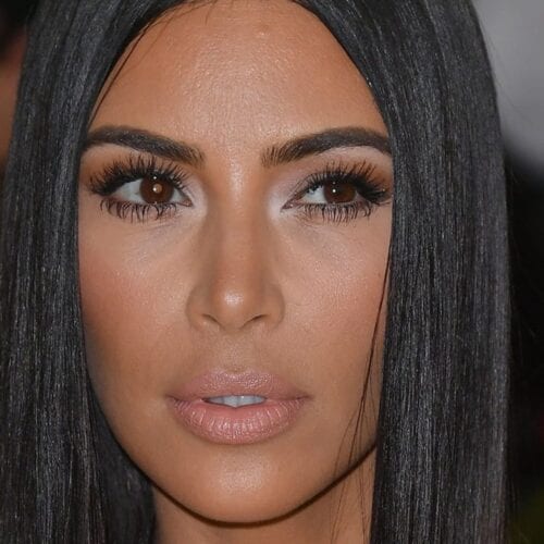 20 Best Lipstick Shades for Girls with Dark Skin Tone's Light Nude Lip Color For Darker Skin Tones