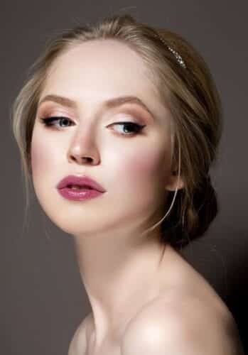 20 Best Lipstick Shades for Girls with Dark Skin Tone