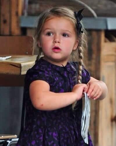 Harper Beckham Pics-100 Best Pictures and Videos of Harper Beckham