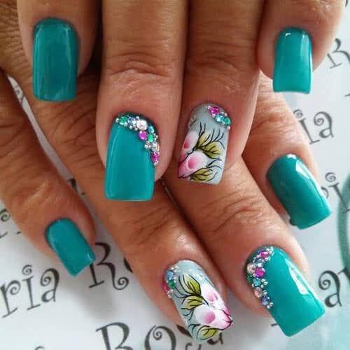 White Floral Nail Art