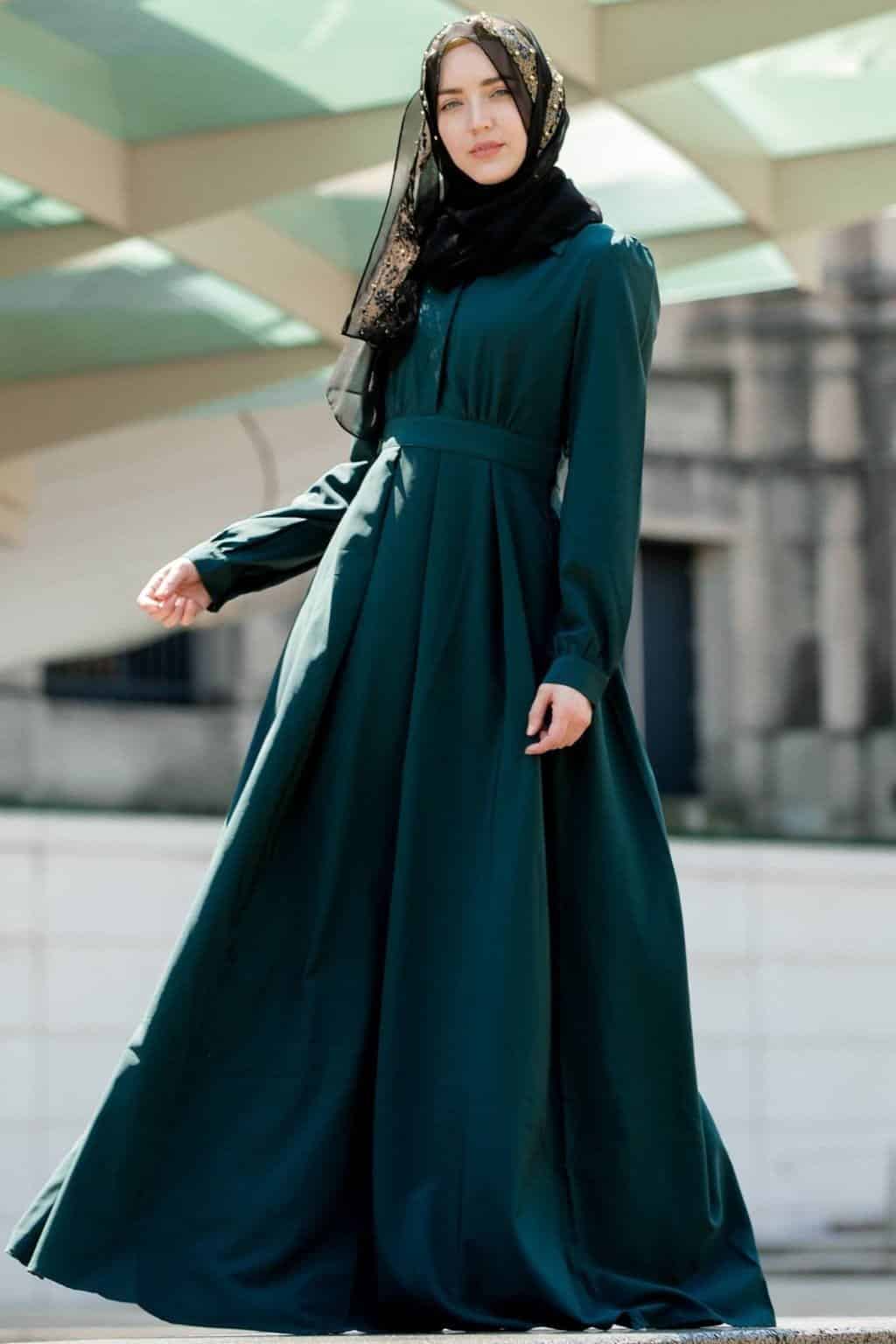 Ideas How to Wear Abaya Fashionably