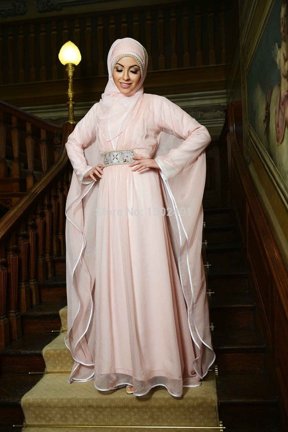 Ideas How to Wear Abaya Fashionably