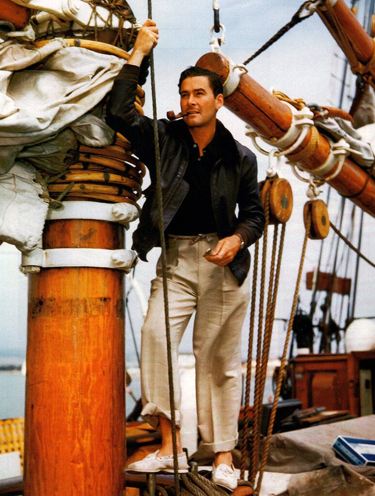 Men Outfit with White Shoes-16 Trendy Ways to Wear White Shoe's Ofit with white boater shoe