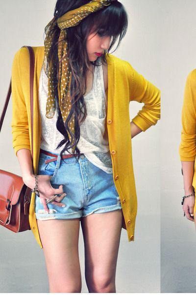 Yellow Outfits For Women- 26 Chic Ways to Wear Yellow Outfits