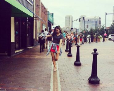 how to wear hot pink skirts (2)