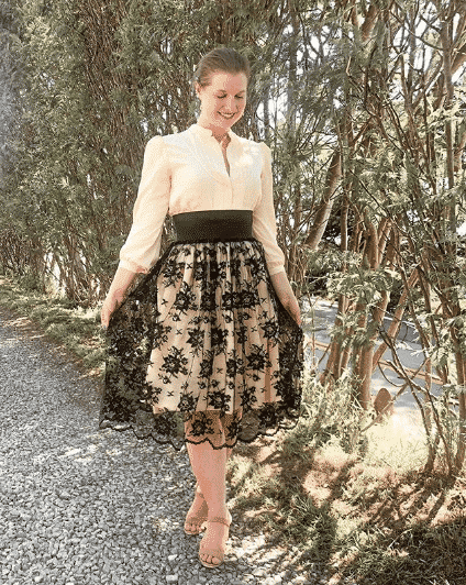 how to wear sheer skirts