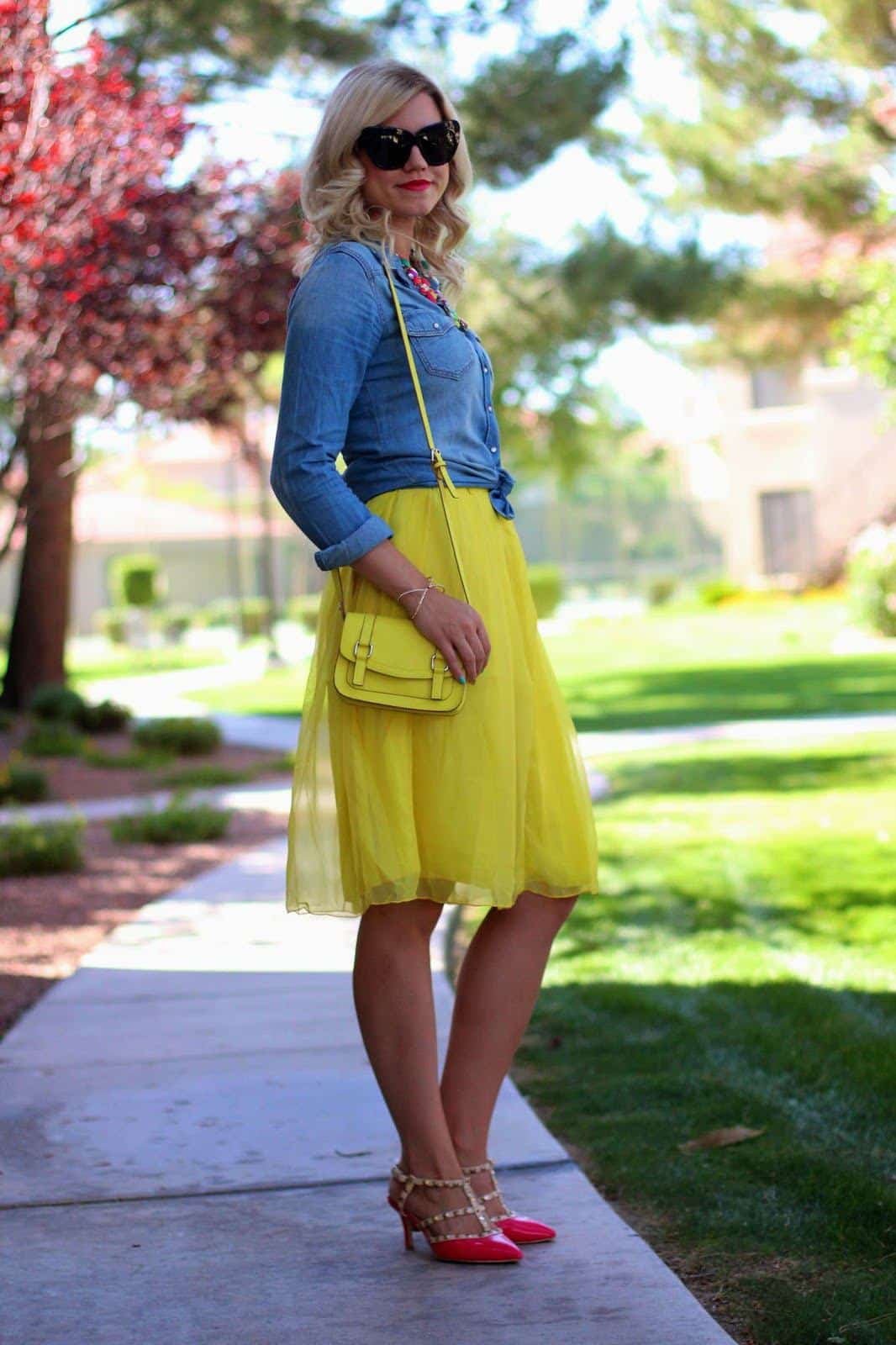 yellow blue outfit