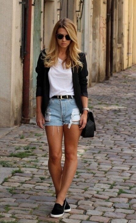 all black slip on vans outfit