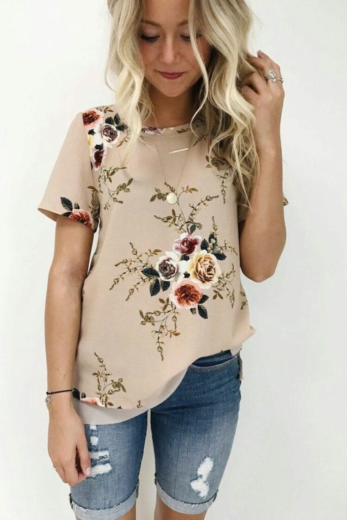 25 Best Floral Blouse Outfit Ideas - Amazing Ways To Style Floral Blouse Outfits