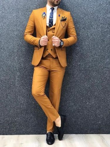 men's yellow pants outfits