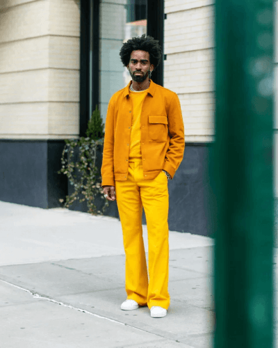 men's yellow pants outfits