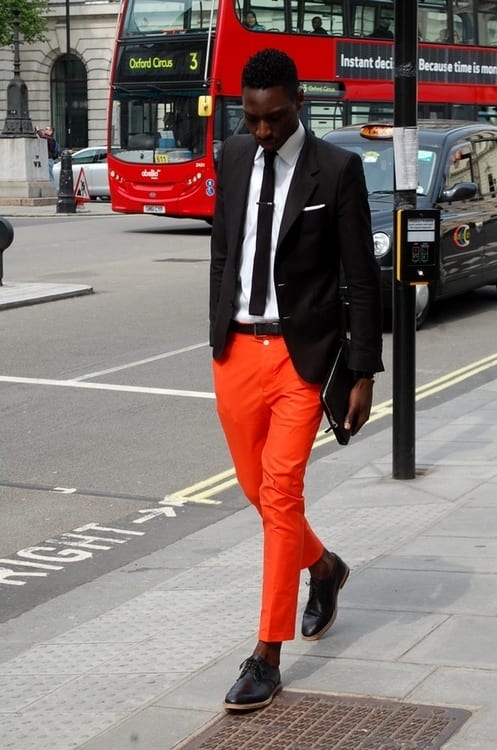 how to wear orange pants for men