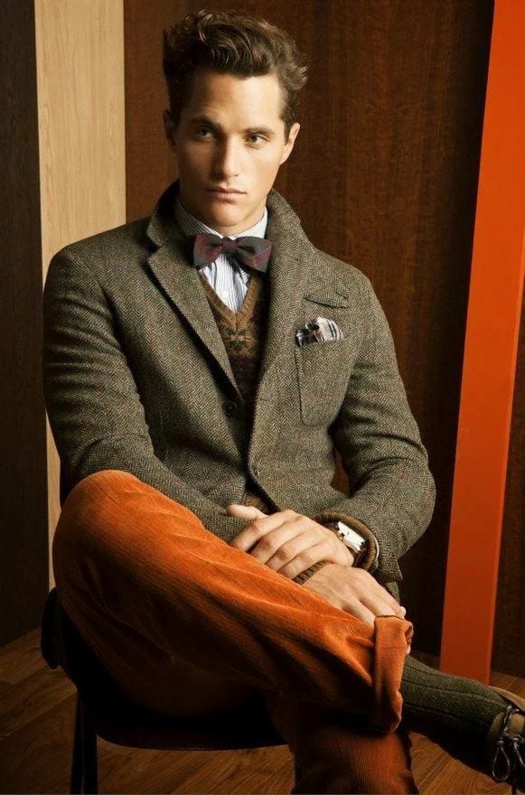 how to wear orange pants for men (17)