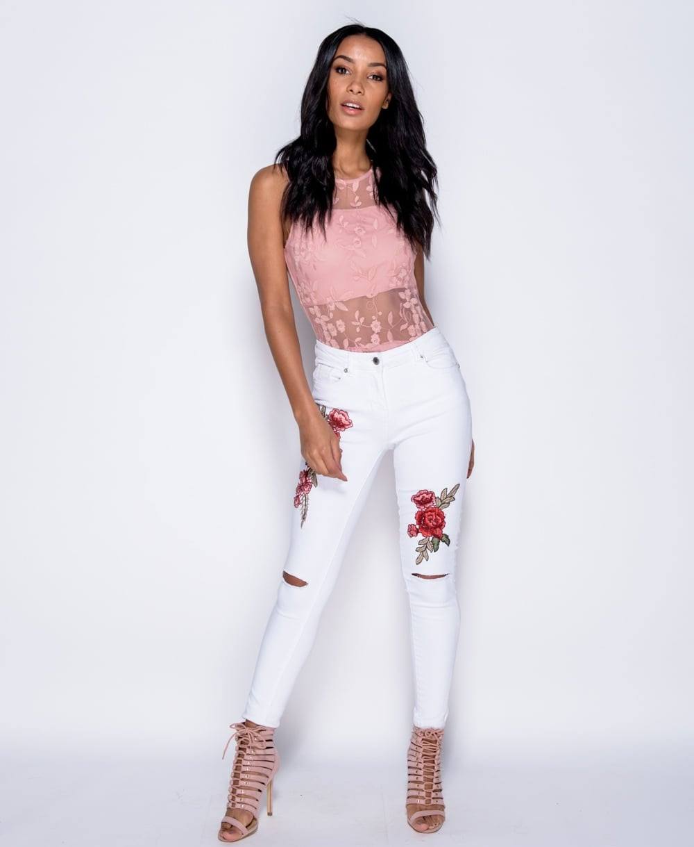 Embroidered Jeans 27 Ways to Wear Embroidered Jeans to Work