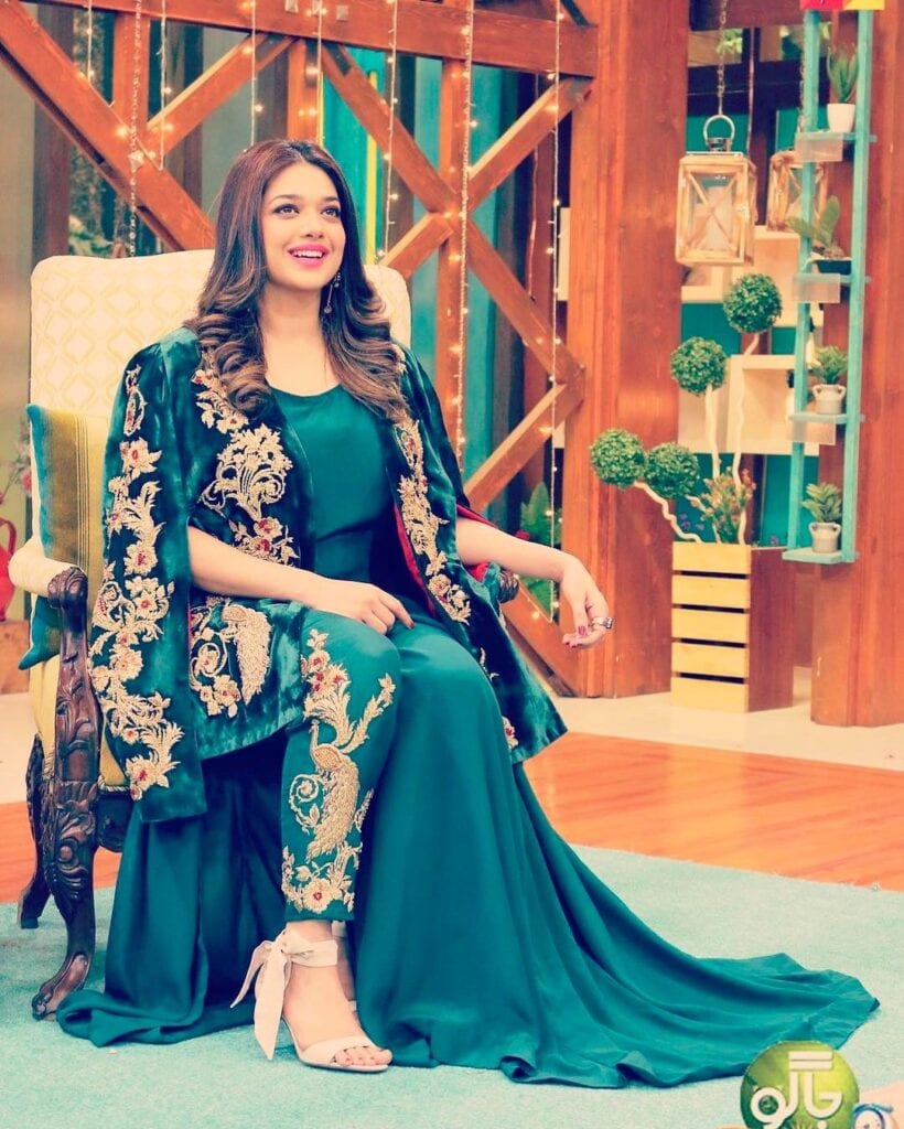 25 Plus Size Outfits For Pakistani Girls