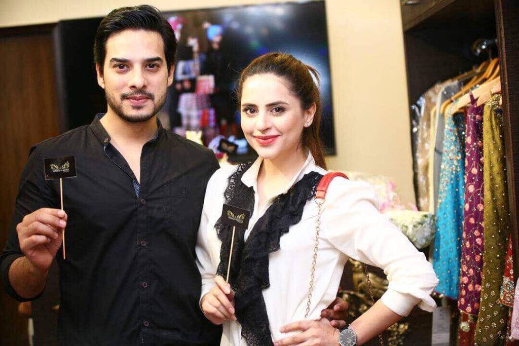 Top 25 Pakistani Celebrity Couple Outfits - Cute Couple Outfits Of Pakistani Celebrities