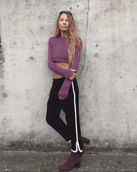Cropped Sweater Outfits - 25 Ways To Wear A Cropped Sweater