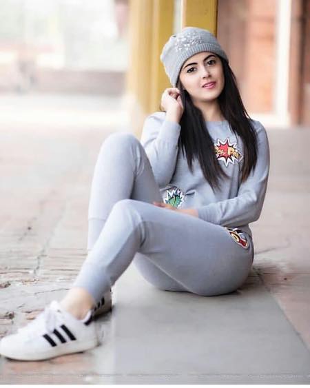 cute winter outfit with adidas super stars