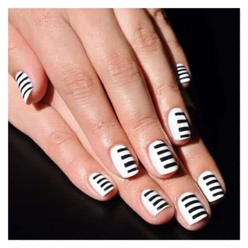 Stripes Nail Art 