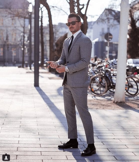 30 Best Charcoal Grey Suits with Black Shoes For Men