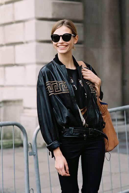 Leather bomber jacket outfits for women (13)