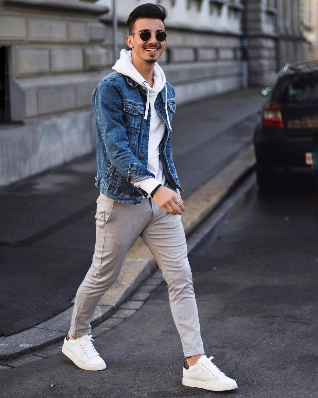 Какие кроссовки можно носить с джинсами мужчинам - 98 фото