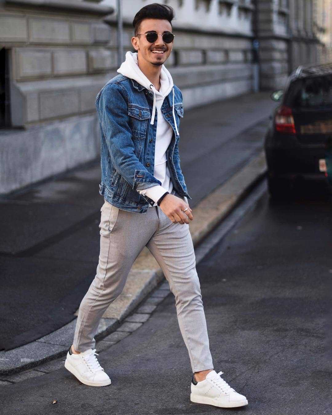 25 Outfits to Wear with White Sneakers for Men