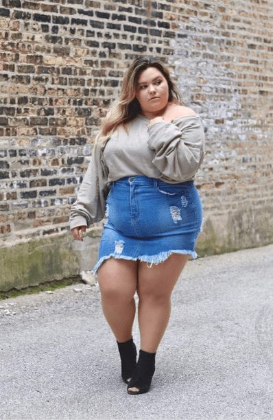 18 Best Denim Skirts Outfits for Plus Size Women 2022
