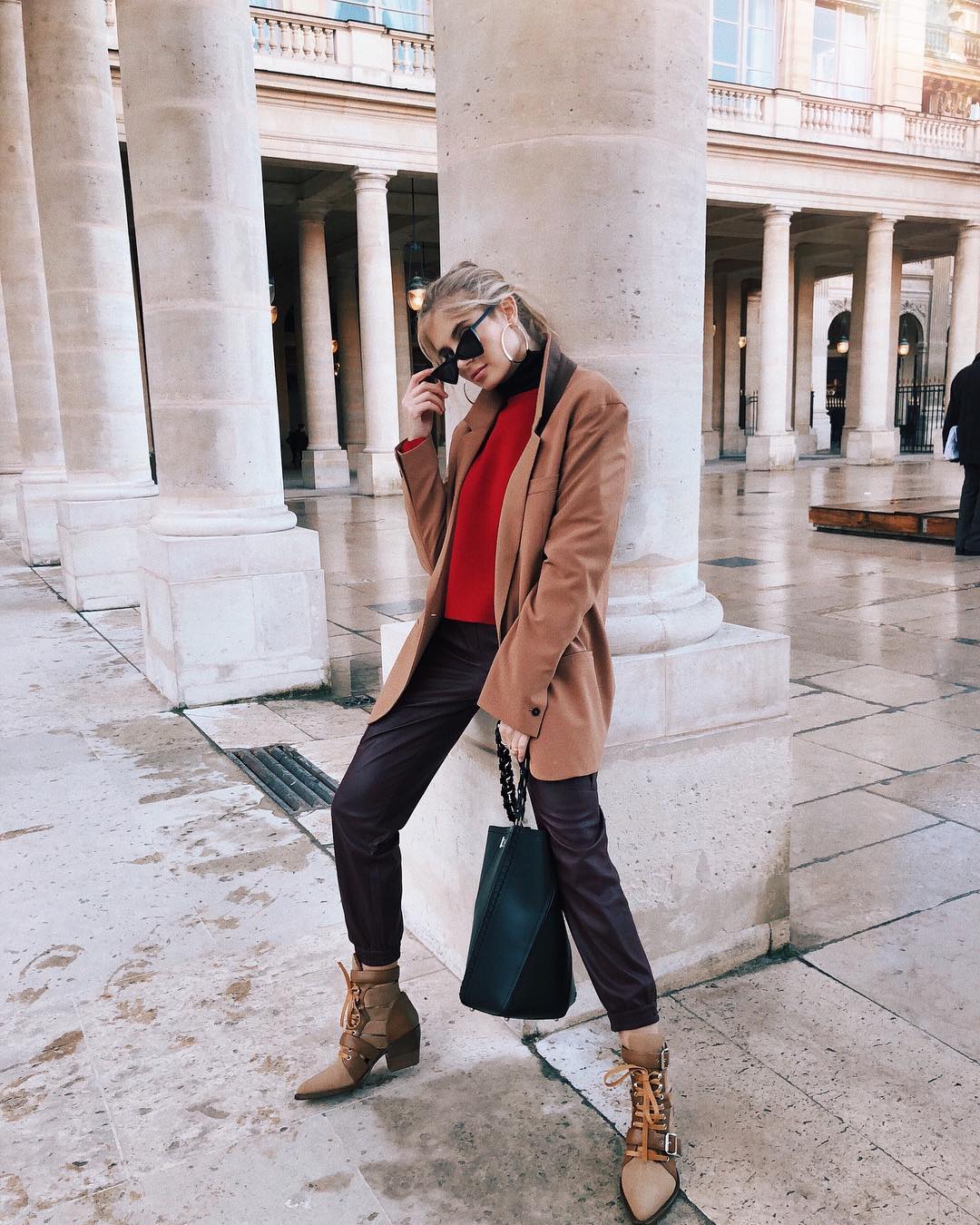 colors to wear with tan boots
