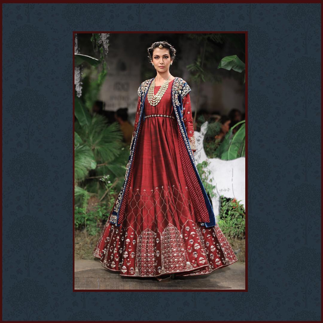 Engagement Dresses For Women In India