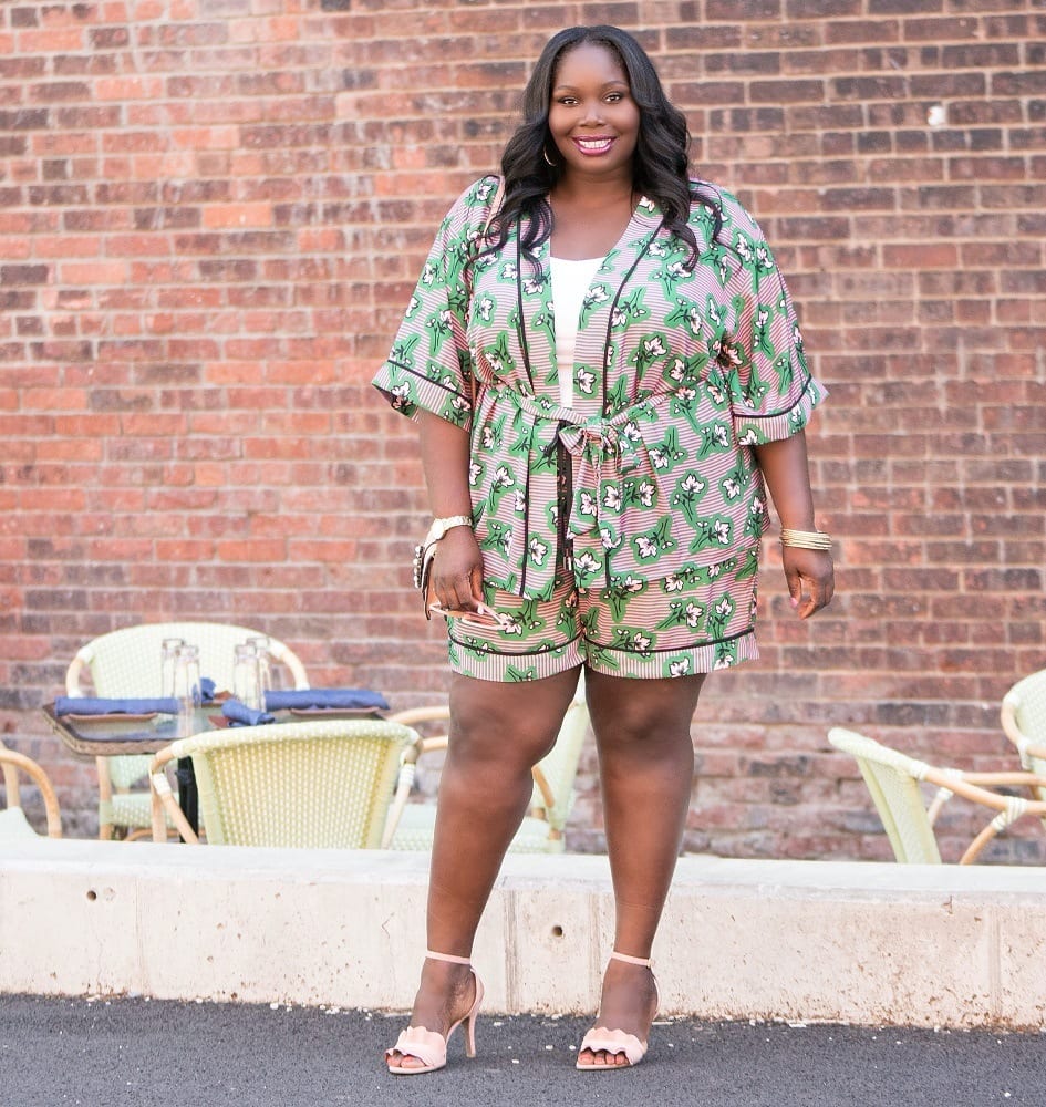 Plus-Size Shorts Outfits women
