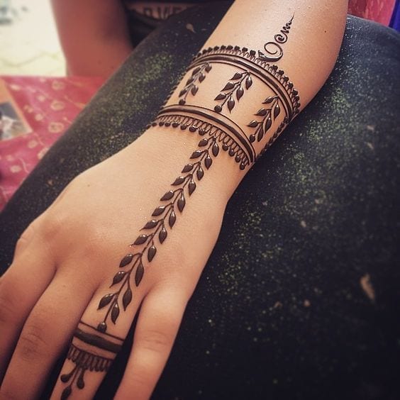30 Best Bangle Mehndi Designs To Inspire You