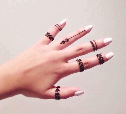 30+ Best Mehndi Designs for Fingers - Henna Finger Ideas