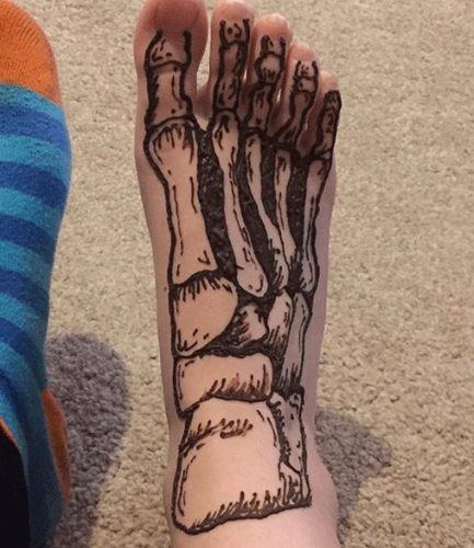 Foot Henna Art - 50 Beautiful Mehndi Designs for Feet