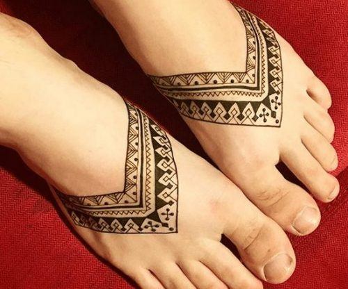 Foot Henna Art - 50 Beautiful Mehndi Designs for Feet