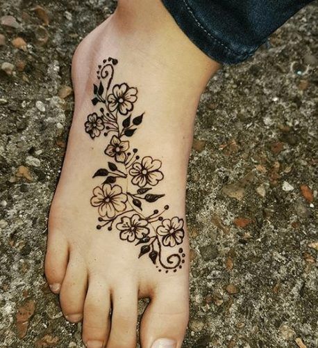 Foot Henna Art - 50 Beautiful Mehndi Designs for Feet