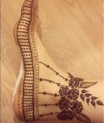 Foot Henna Art - 50 Beautiful Mehndi Designs for Feet