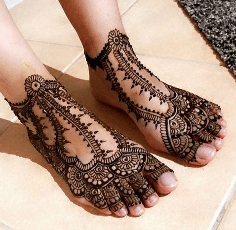Foot Henna Art - 50 Beautiful Mehndi Designs for Feet