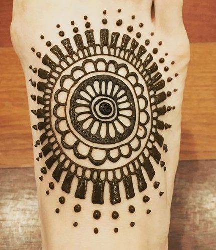Foot Henna Art - 50 Beautiful Mehndi Designs for Feet