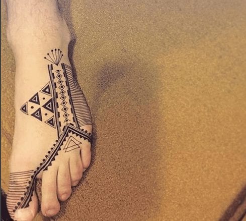 Foot Henna Art - 50 Beautiful Mehndi Designs for Feet